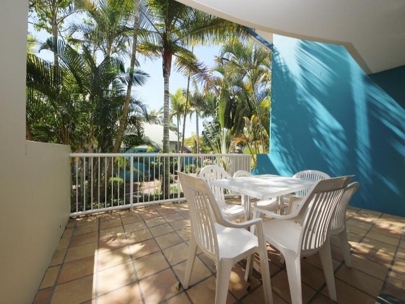 136/10 Alexandra Ave, Mermaid Beach QLD 4218