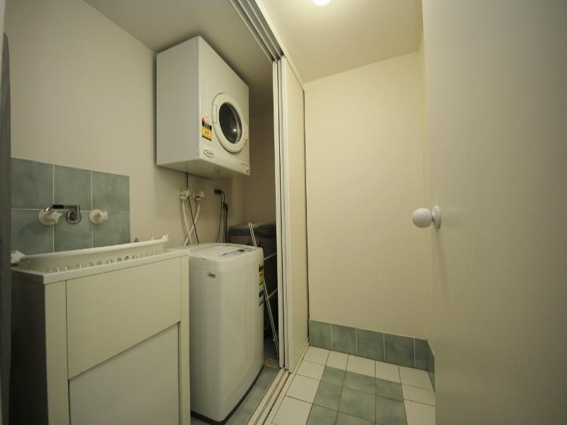 136/10 Alexandra Ave, Mermaid Beach QLD 4218