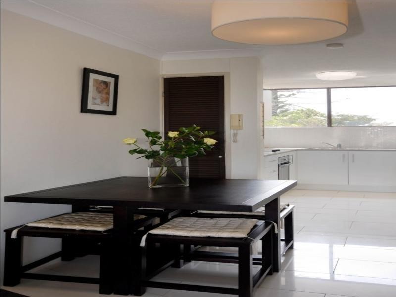 5/18 Sunshine Boulevard, Broadbeach Waters QLD 4218