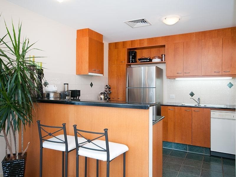902/30 surf parade, Broadbeach QLD 4218