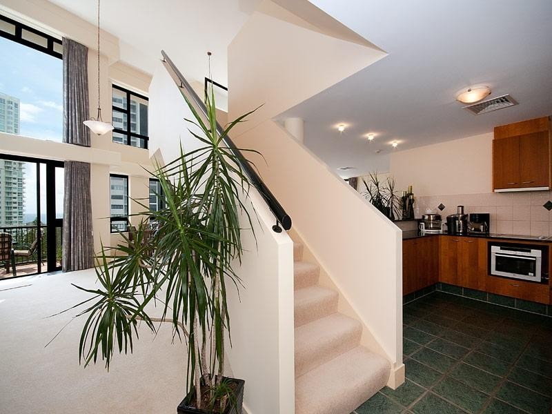 902/30 surf parade, Broadbeach QLD 4218