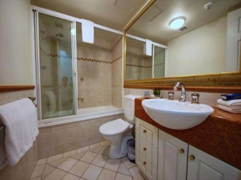 Broadbeach QLD 4218