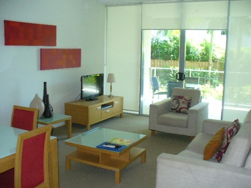 2003/33 T E Peters Drive, Broadbeach Waters QLD 4218