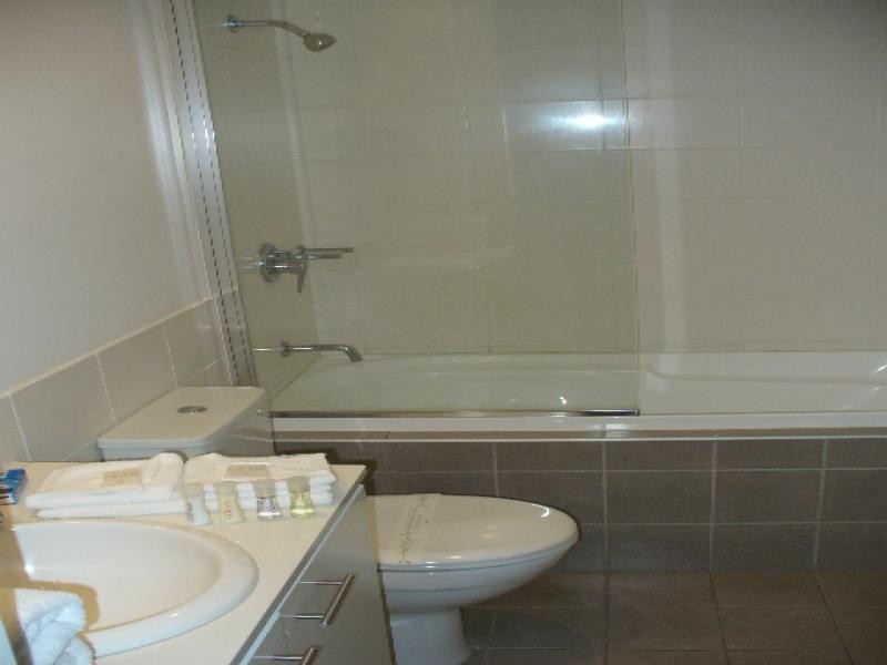 2003/33 T E Peters Drive, Broadbeach Waters QLD 4218