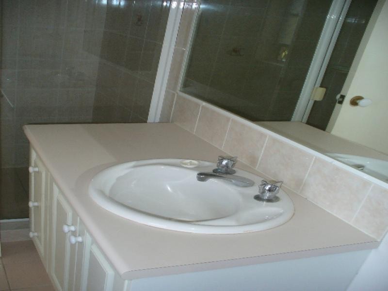 6/12 Britannia Ave, Broadbeach QLD 4218