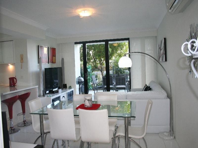 101/8 Albert Ave, Broadbeach QLD 4218