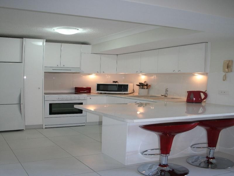 101/8 Albert Ave, Broadbeach QLD 4218
