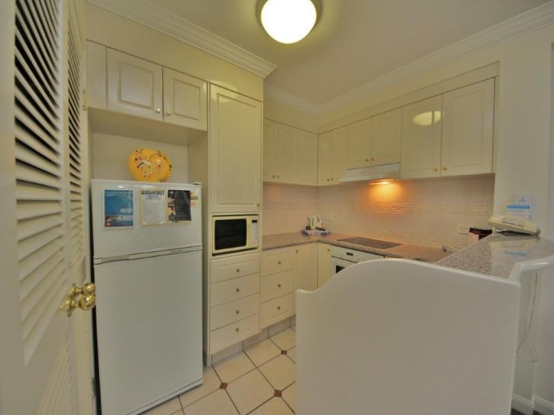 2201/24 Queensland Ave, Broadbeach QLD 4218