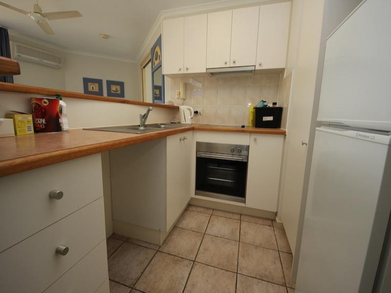 13/2607 Gold Coast Highway, Mermaid Beach QLD 4218