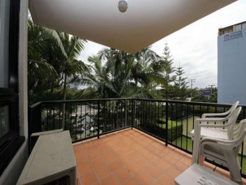 111/30 Surf Parade, Broadbeach QLD 4218