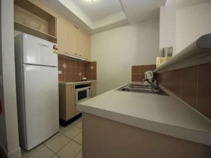 111/30 Surf Parade, Broadbeach QLD 4218