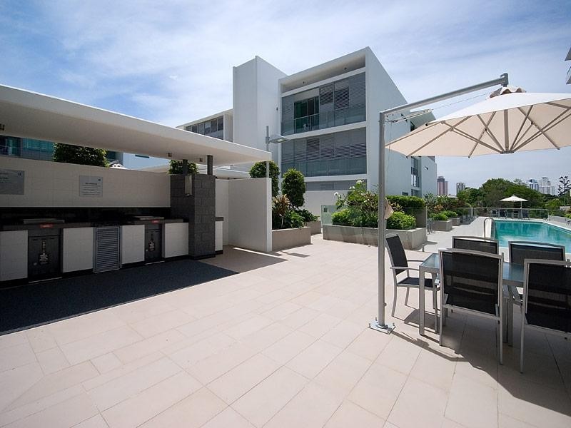 1003/33 TE Peters Drive, Broadbeach QLD 4218