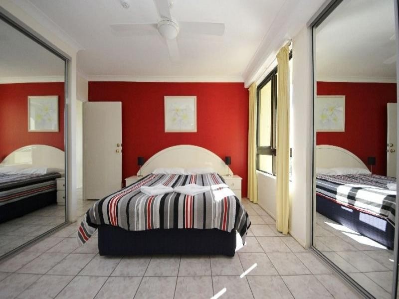 49/2890 Gold Coast Hwy, Surfers Paradise QLD 4217