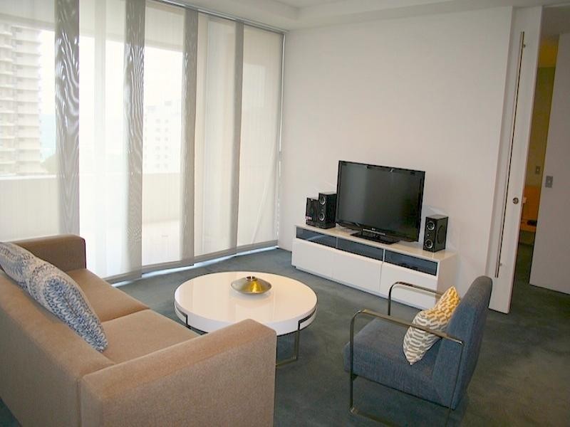 11/11 Albert Ave, Broadbeach QLD 4218