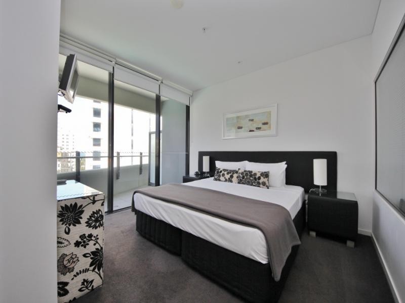 602/89 Surf Parade, Broadbeach QLD 4218