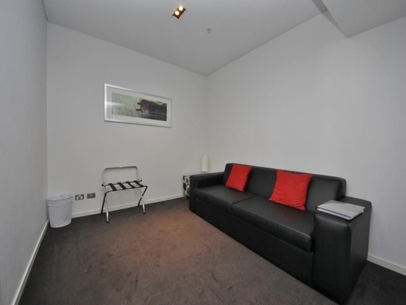 602/89 Surf Parade, Broadbeach QLD 4218
