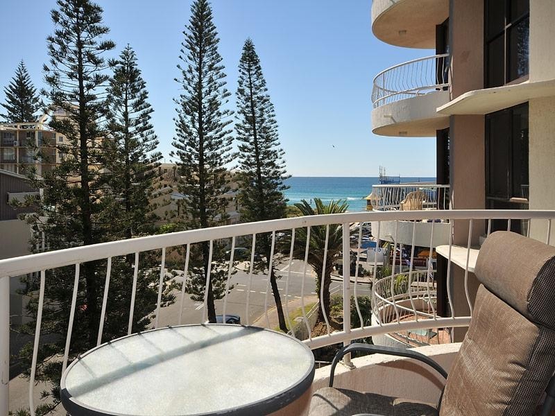 15 Northcliffe Terrace, Surfers Paradise QLD 4217