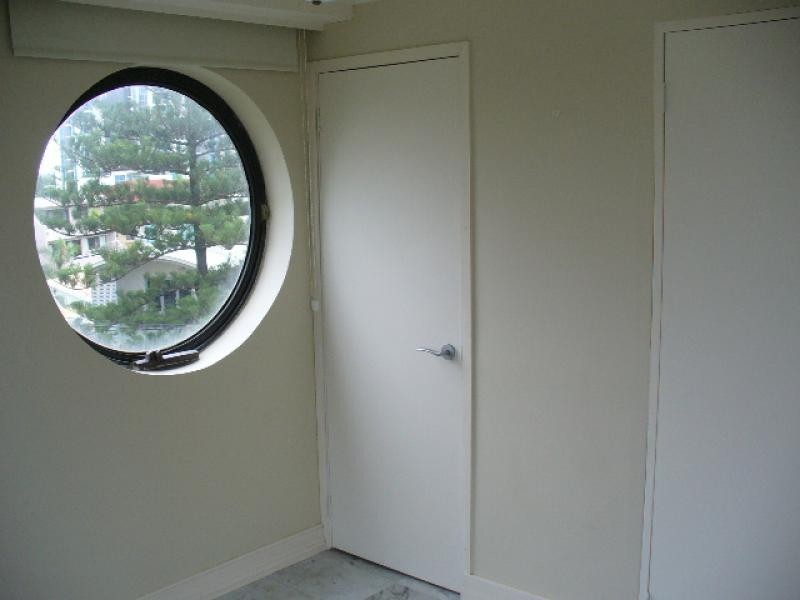 15 Northcliffe Terrace, Surfers Paradise QLD 4217