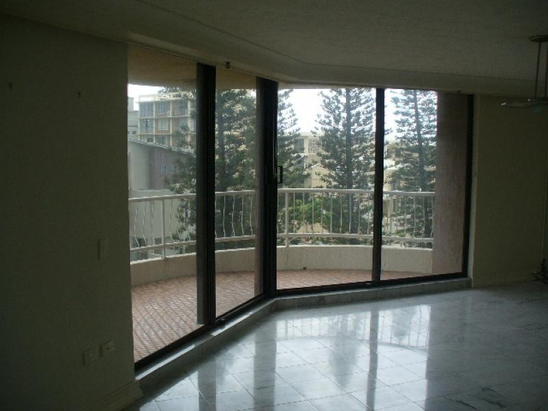 15 Northcliffe Terrace, Surfers Paradise QLD 4217