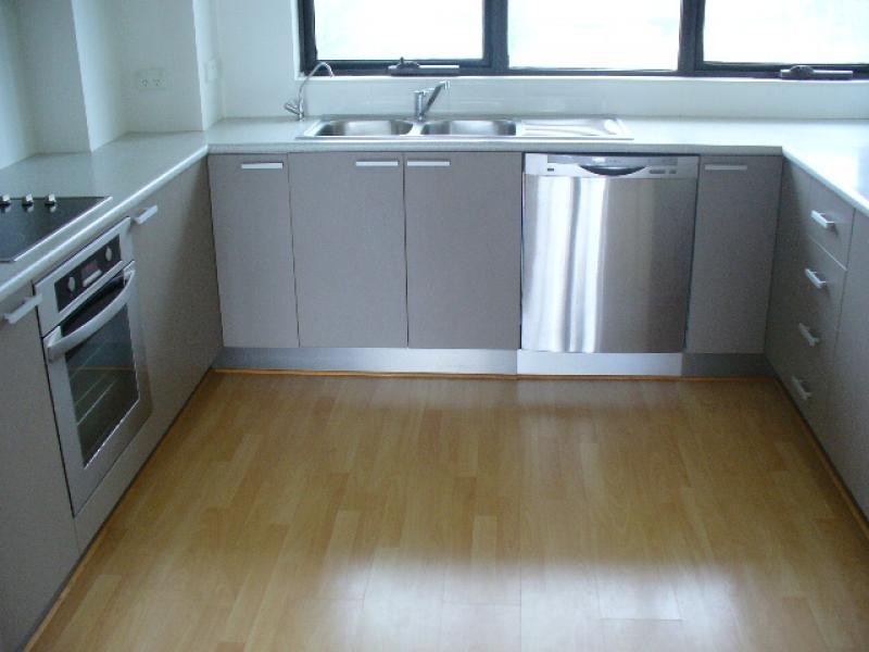 15 Northcliffe Terrace, Surfers Paradise QLD 4217