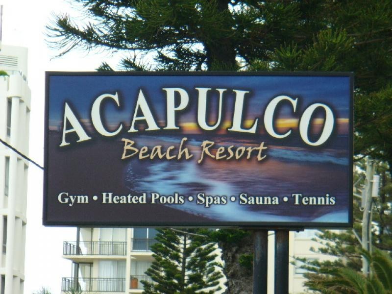 15 Northcliffe Terrace, Surfers Paradise QLD 4217