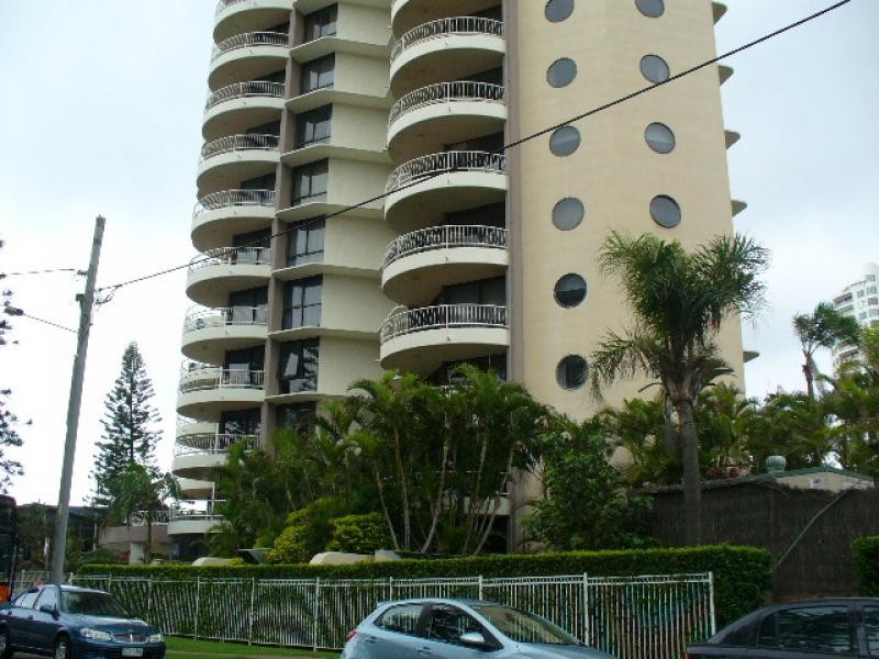 15 Northcliffe Terrace, Surfers Paradise QLD 4217