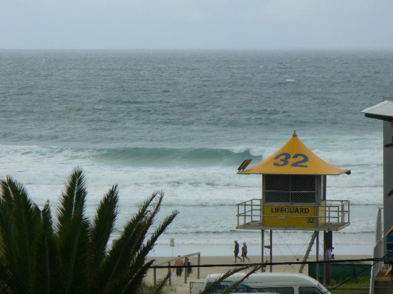 15 Northcliffe Terrace, Surfers Paradise QLD 4217