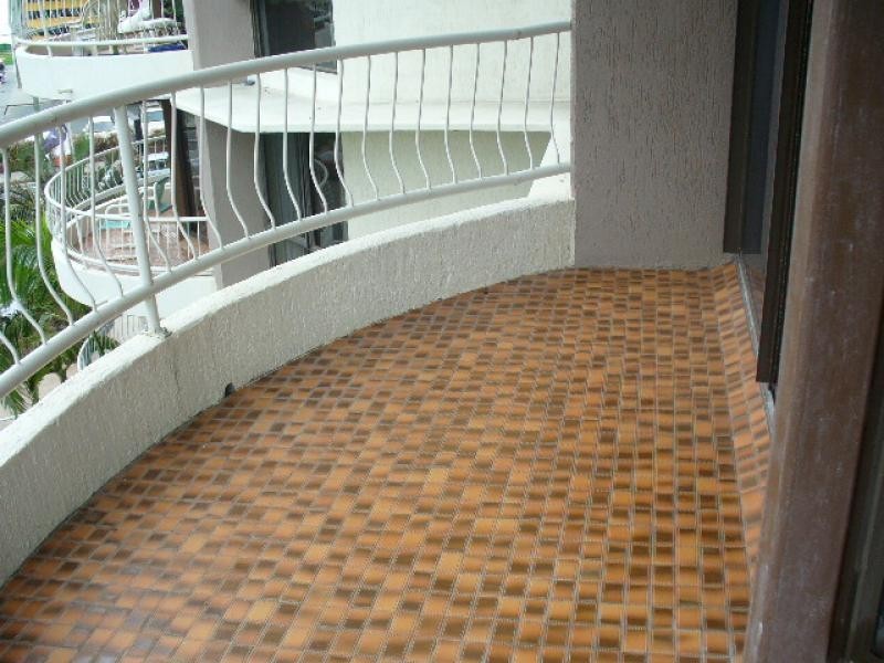 15 Northcliffe Terrace, Surfers Paradise QLD 4217