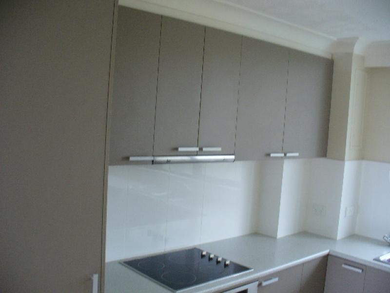 15 Northcliffe Terrace, Surfers Paradise QLD 4217