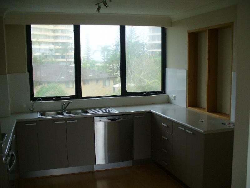 15 Northcliffe Terrace, Surfers Paradise QLD 4217