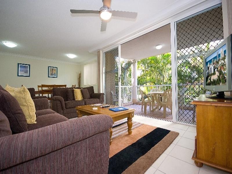 7/33 Beach Parade, Surfers Paradise QLD 4217