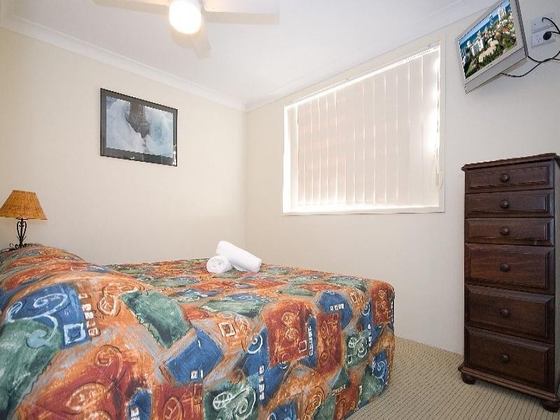 7/33 Beach Parade, Surfers Paradise QLD 4217