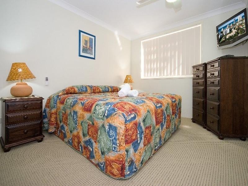 7/33 Beach Parade, Surfers Paradise QLD 4217