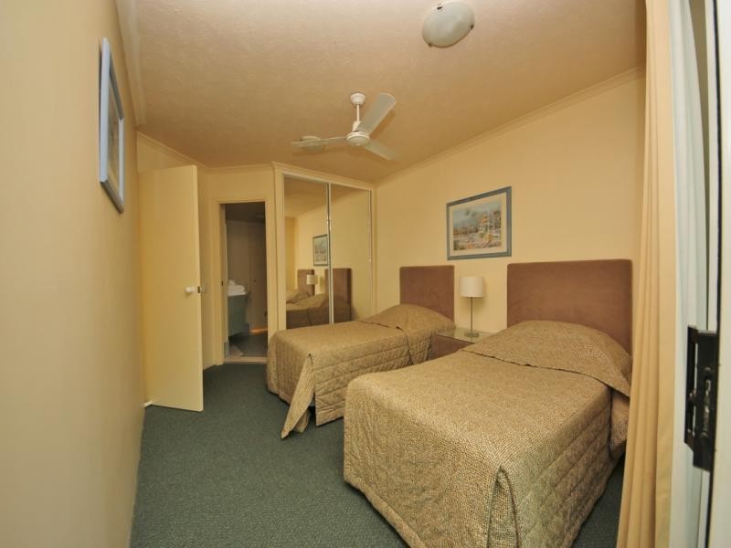 154/10 Alexandra Avenue, Broadbeach QLD 4218