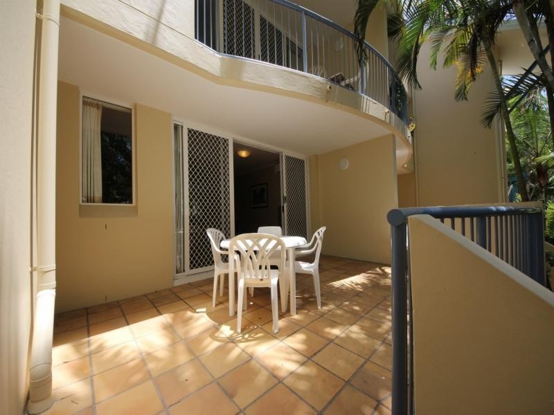 154/10 Alexandra Avenue, Broadbeach QLD 4218