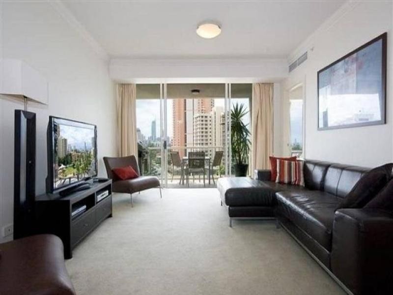 20 Queensland Ave, Broadbeach QLD 4218