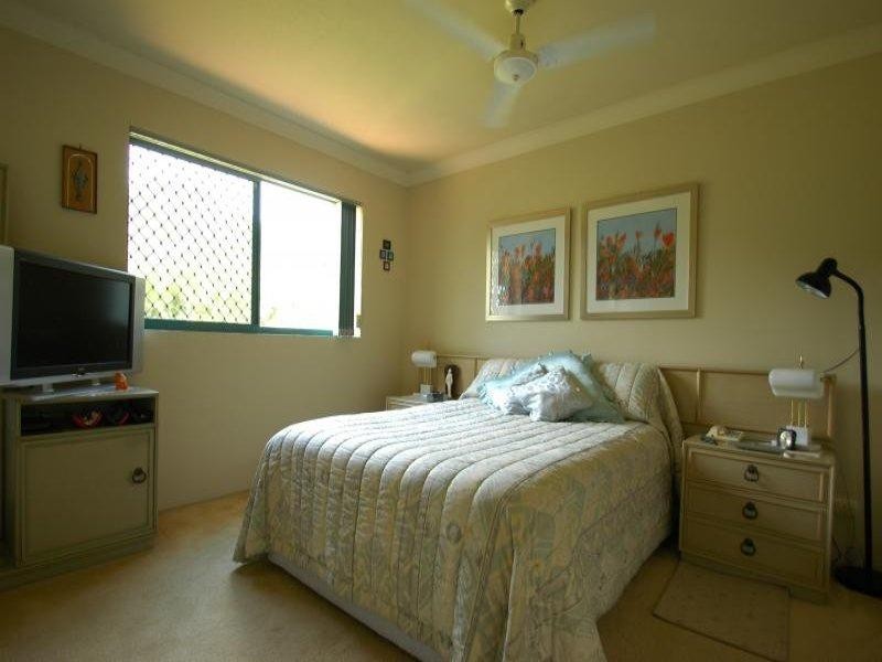 12 Monte Carlo Ave, Broadbeach QLD 4218