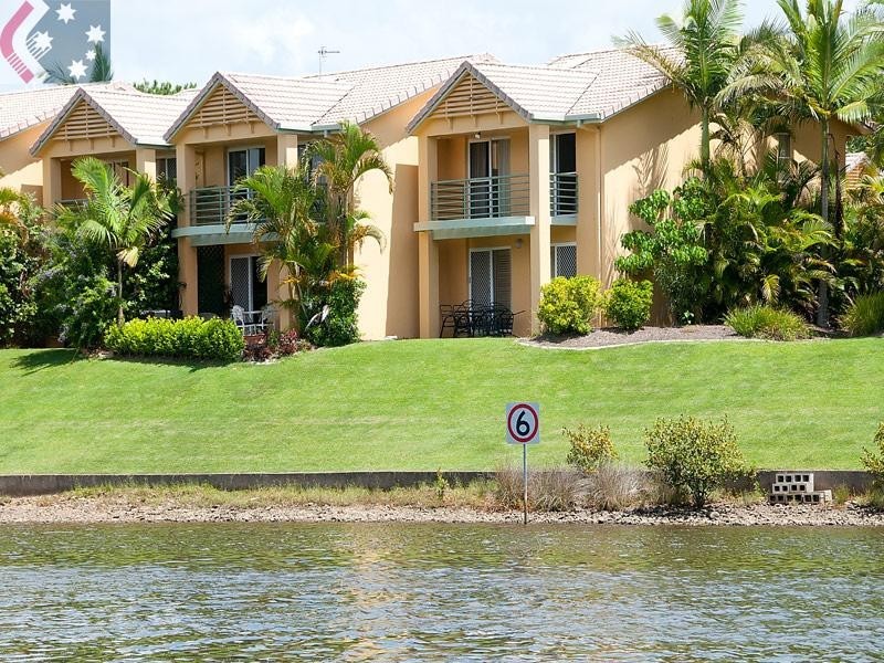 175/215 cottesloe drive, Mermaid Waters QLD 4218