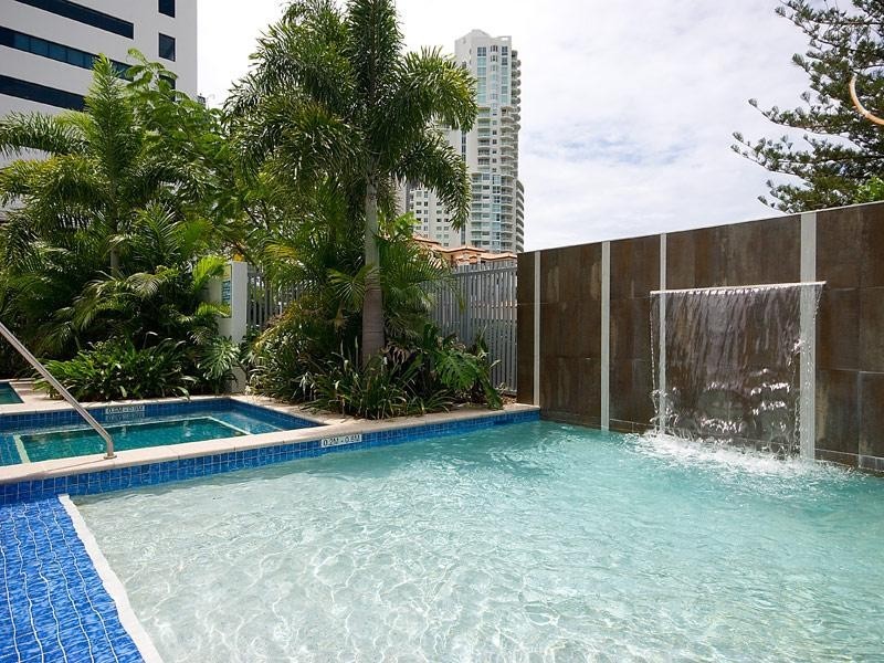 61/25 Surf Parade, Broadbeach QLD 4218
