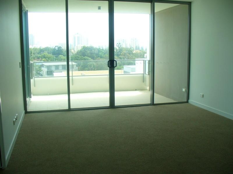 2101/33 T.E Peters, Broadbeach Waters QLD 4218