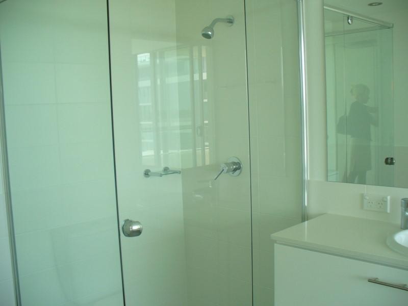 2101/33 T.E Peters, Broadbeach Waters QLD 4218