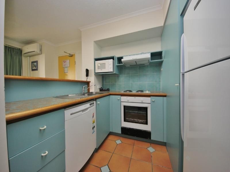 52/10 Alexandra Ave, Mermaid Beach QLD 4218