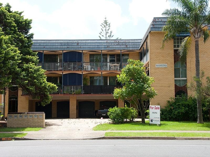 4/13 Surf Parade, Broadbeach QLD 4218