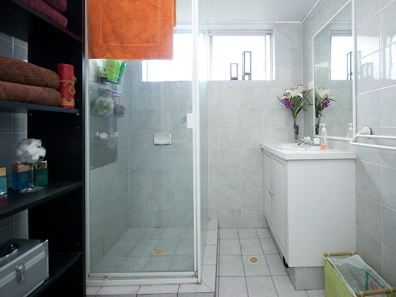 4/13 Surf Parade, Broadbeach QLD 4218