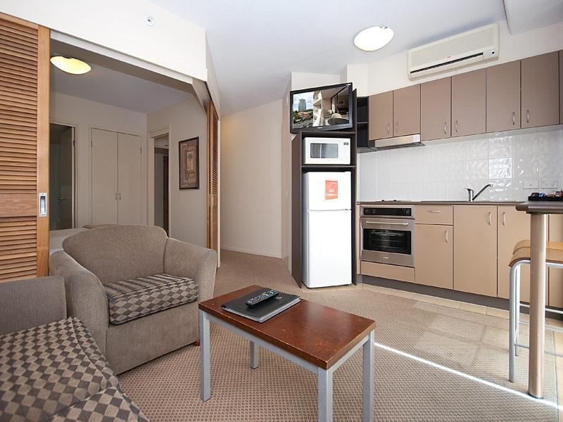 801/42 Surf Parade, Broadbeach QLD 4218
