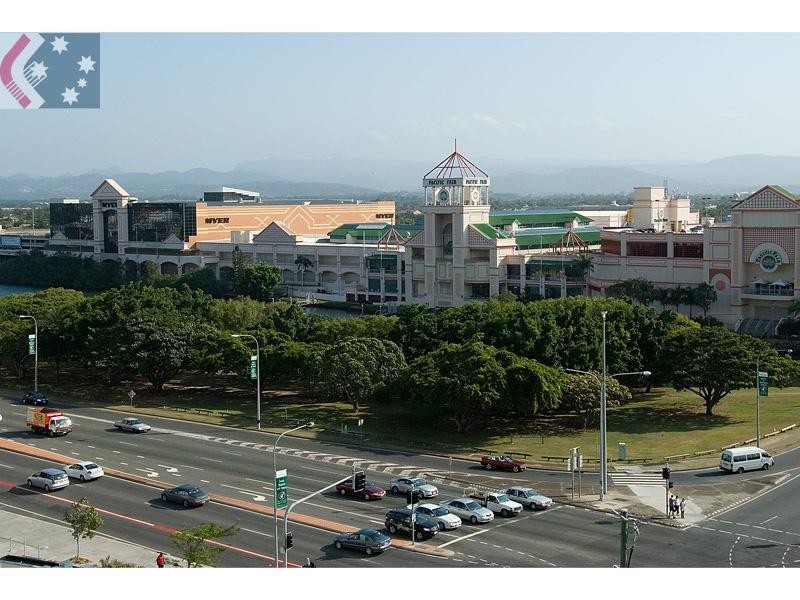 805-2/30 surf parade, Broadbeach QLD 4218