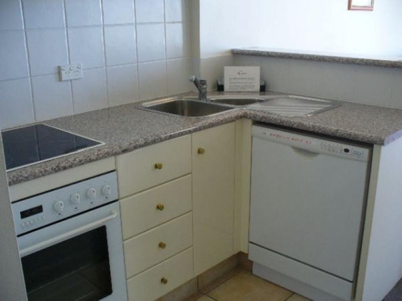 9 Beach Parade, Surfers Paradise QLD 4217