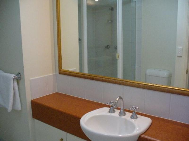 9 Beach Parade, Surfers Paradise QLD 4217