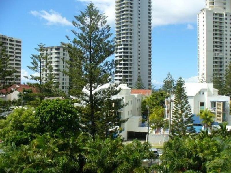 9 Beach Parade, Surfers Paradise QLD 4217