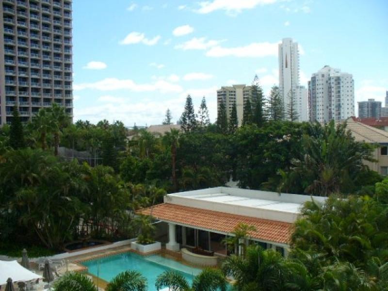 9 Beach Parade, Surfers Paradise QLD 4217